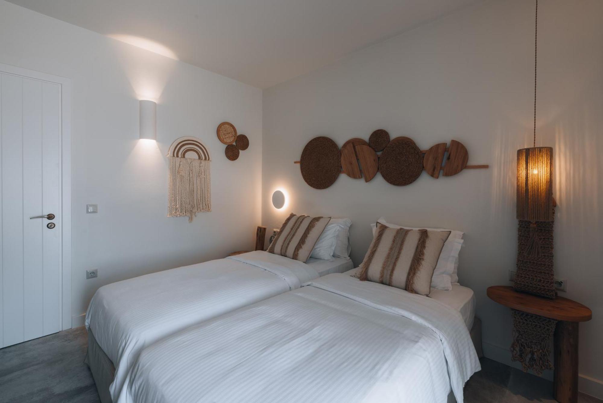 Kosmitis Suites & Villas Naoussa Zimmer foto