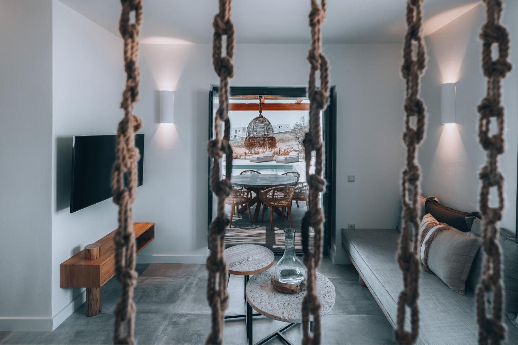 Kosmitis Suites & Villas Naoussa Zimmer foto