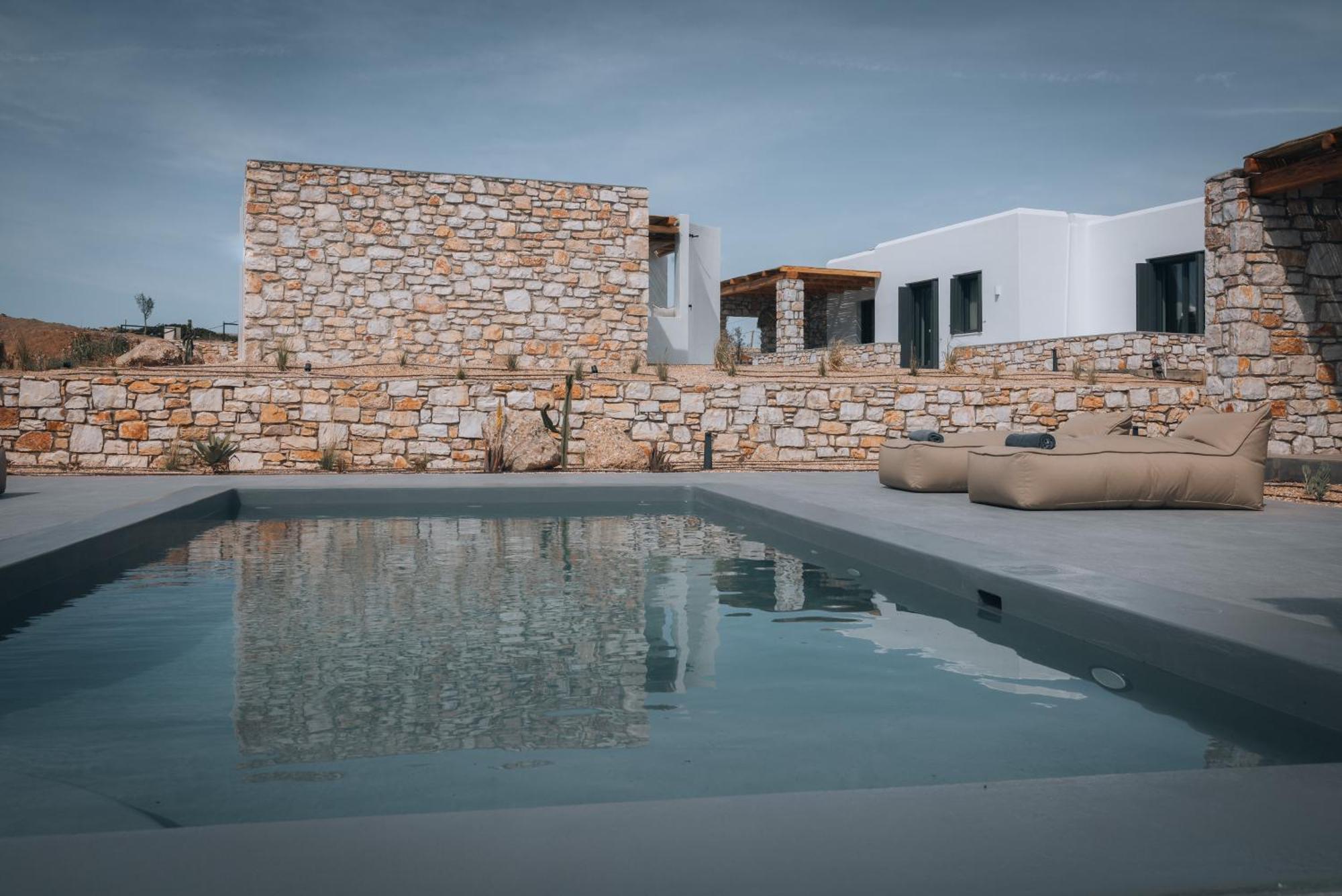 Kosmitis Suites & Villas Naoussa Zimmer foto